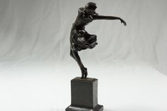 Escultura de bronce firmada Hella Unger en internet