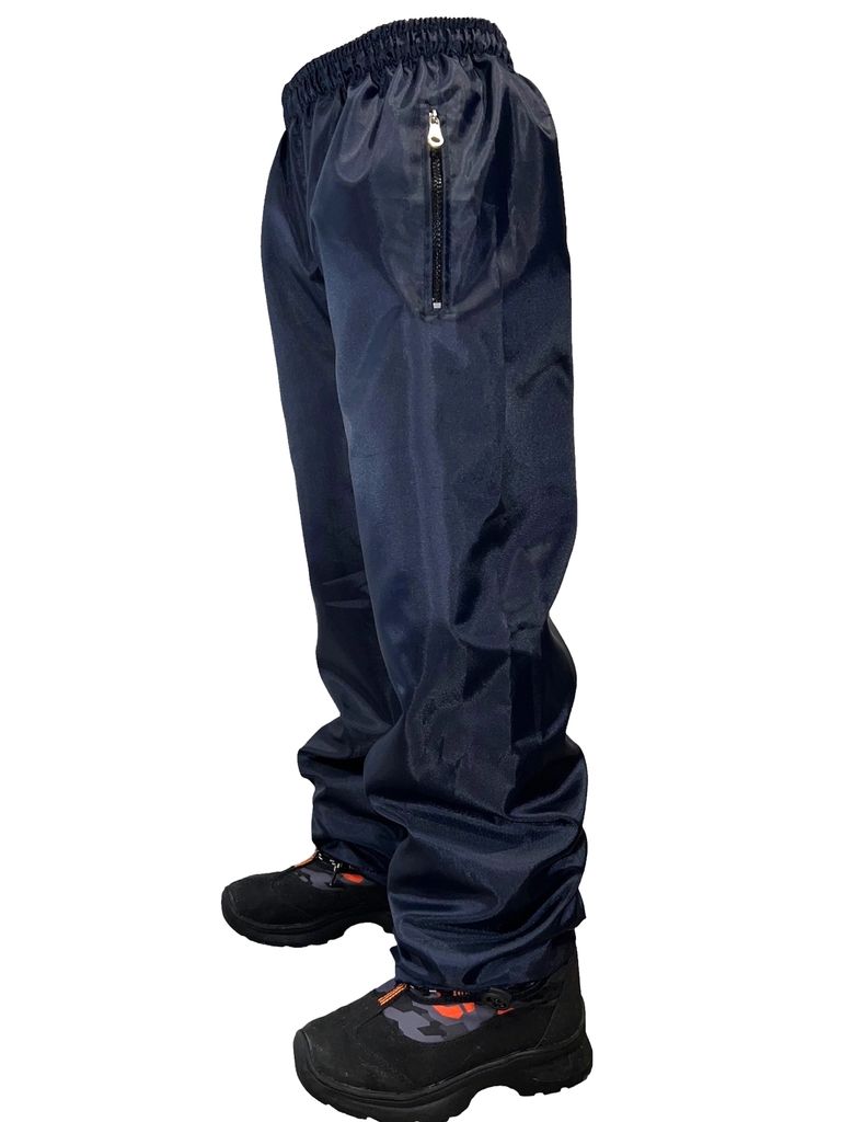Pantalón térmico para niños con forro de punto y corte holgado Azul oscuro  estampado • 12.99 € • bonprix