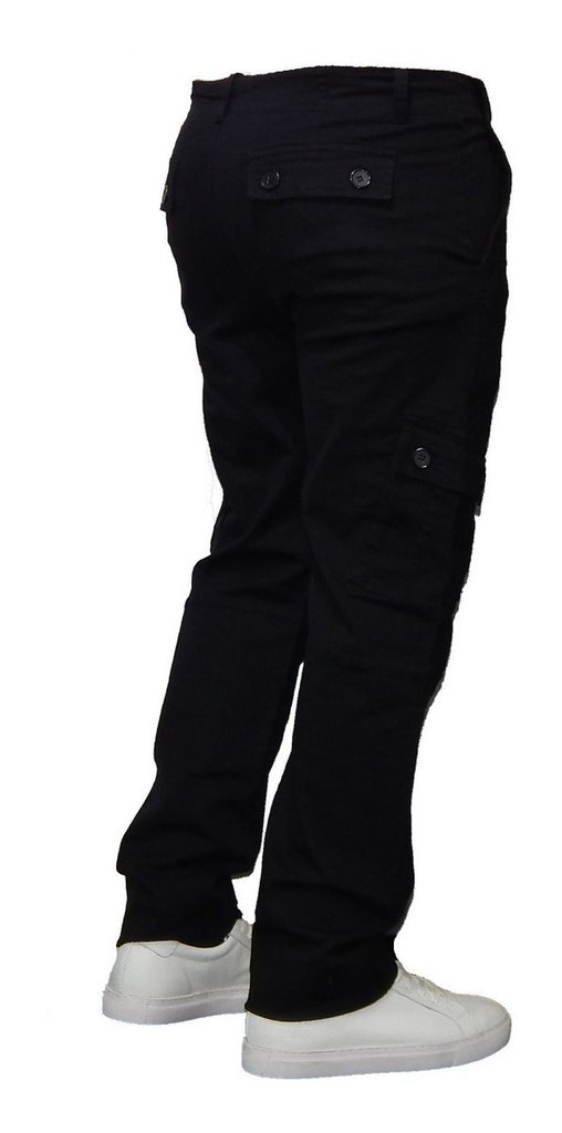 Pantalón cargo negro de gabardina elastizada con cinto