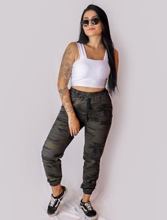 Calça jogger camuflada