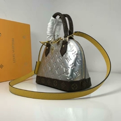 Bolsa Louis Vuitton - comprar online