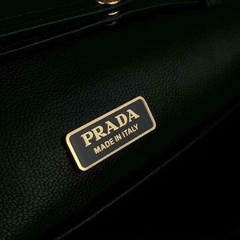 Bolsa Prada na internet