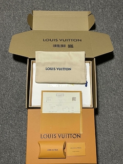 Tênis Louis Vuitton na internet