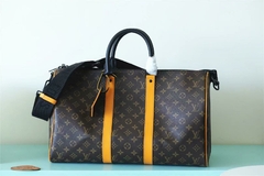 Mochila Louis Vuitton na internet