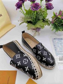 Sapatilha Louis Vuitton - comprar online