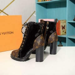 Bota com salto Louis Vuitton - comprar online