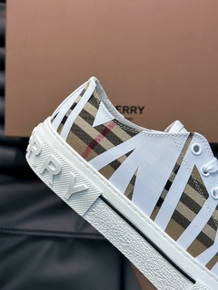 Tênis Burberry - comprar online