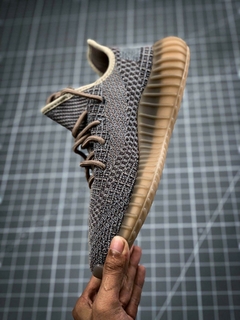 Adidas Yeezy v2 - comprar online