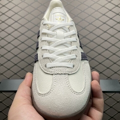 Adidas Gazelle na internet