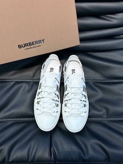 Tênis Burberry na internet