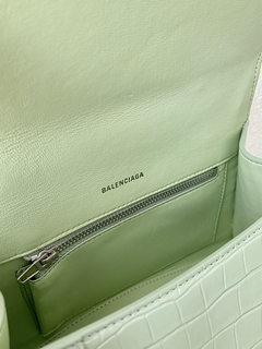 Bolsa Balenciaga na internet