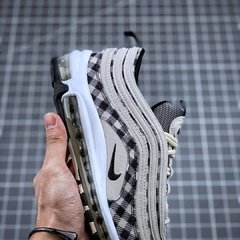 Nike 97 na internet