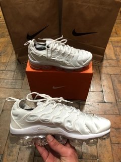 Nike Vapormax plus na internet