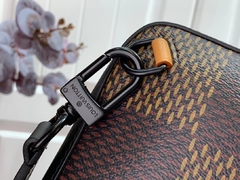 Bolsa Louis Vuitton na internet