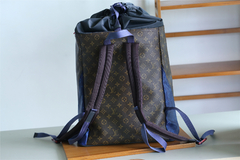 Mochila Louis Vuitton - comprar online