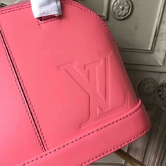 Bolsa Louis Vuitton na internet