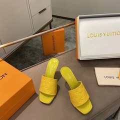 Tamanco Louis Vuitton na internet