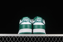 Nike Dunk SB na internet