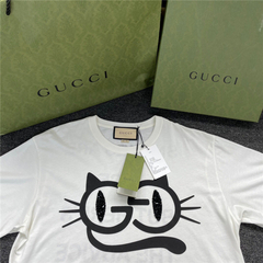 Camisa Gucci na internet