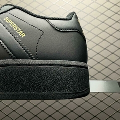 adidas Superstar na internet