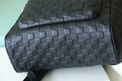 Mochila Louis Vuitton na internet