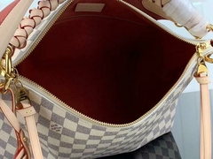 Bolsa Louis Vuitton na internet