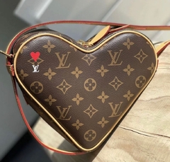 Bolsa Coracao Louis vuitton