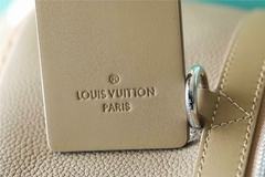 Mochila Louis Vuitton na internet