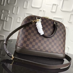 Bolsa Louis Vuitton na internet