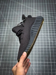 Adidas Yeezy v2 - comprar online