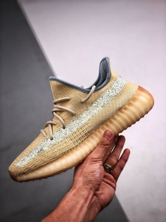 Adidas Yeezy v2 Refletivo