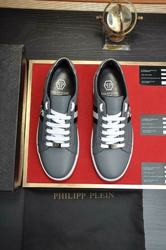 Tênis Philipp Plein na internet