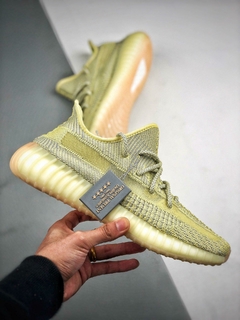 Adidas Yeezy v2 Refletivo