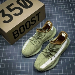 Adidas Yeezy v2 - comprar online