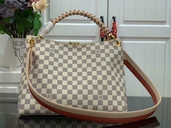 Bolsa Louis Vuitton na internet