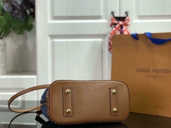 Bolsa Louis Vuitton na internet