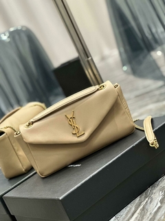 Bolsa Yves Saint Laurent na internet