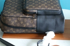 Mochila Louis Vuitton na internet