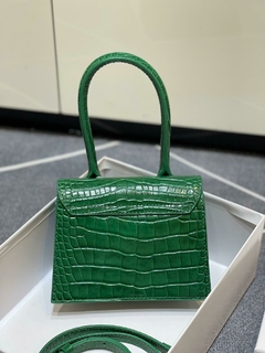 Bolsa Jacquemus na internet