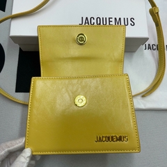 Bolsa Jacquemus na internet