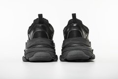 Balenciaga triple S - comprar online