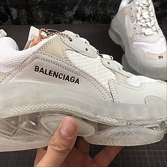 Balenciaga Triple S