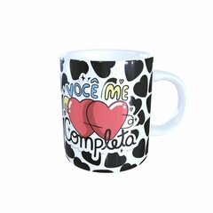 Caneca Você me Completa em cerâmica Orathea - Personalize Canecas Azulejos e mais | Orathea Presentes