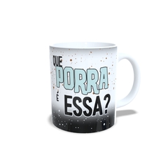 Caneca Vaquinha Que Porra é Essa 325ml em cerâmica Orathea - Personalize Canecas Azulejos e mais | Orathea Presentes