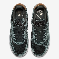 Nike Air Force 1 Low Plush Velvet Green en internet