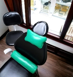 Juego de almohadones anatomicos cervical y lumbar eco cuero verde esmeralda