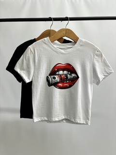 REMERA LIPS