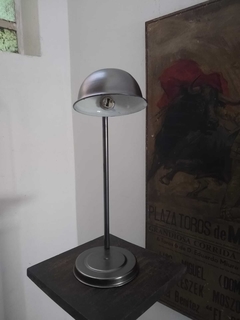 Lámpara de escritorio o velador en internet