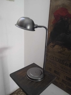 Lámpara de escritorio o velador - comprar online