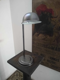 Lámpara de escritorio o velador